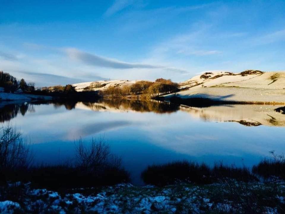 Lake View Romantic Retreat Аберистуит Экстерьер фото