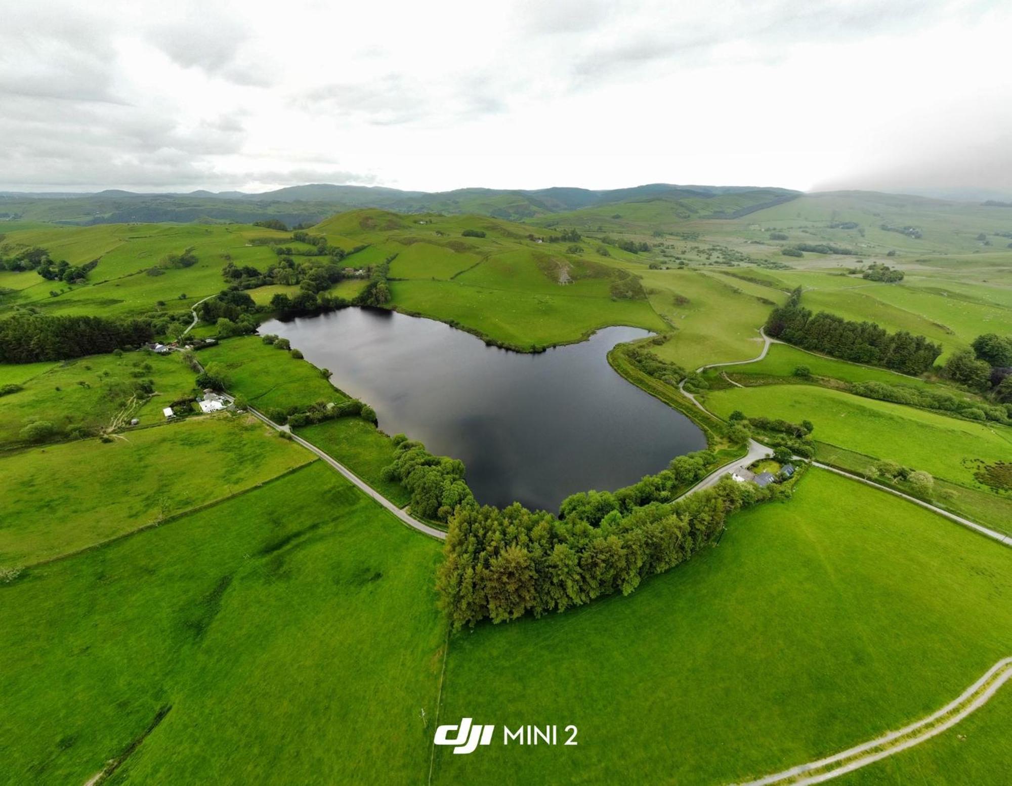 Lake View Romantic Retreat Аберистуит Экстерьер фото
